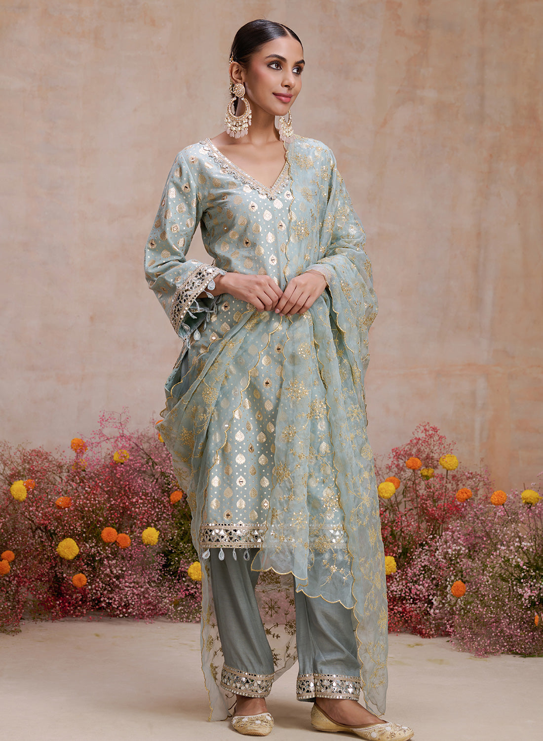 Aparna Suit Set