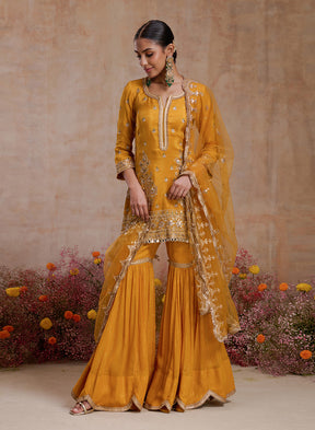 Charvi Gharara Set