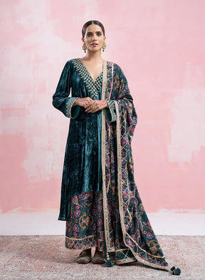 Sana Velvet Suit Set With Gota Patti